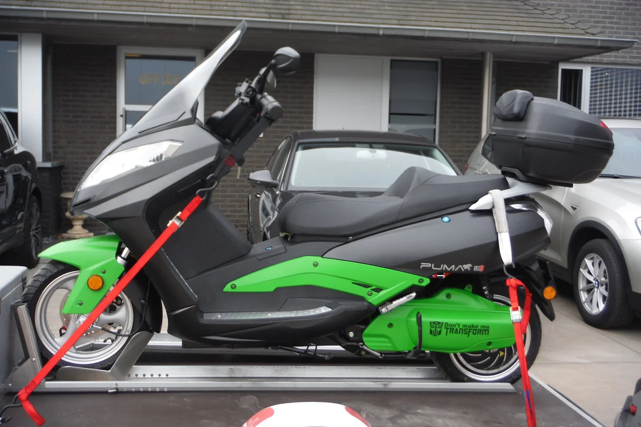 Puma electric best sale scooter